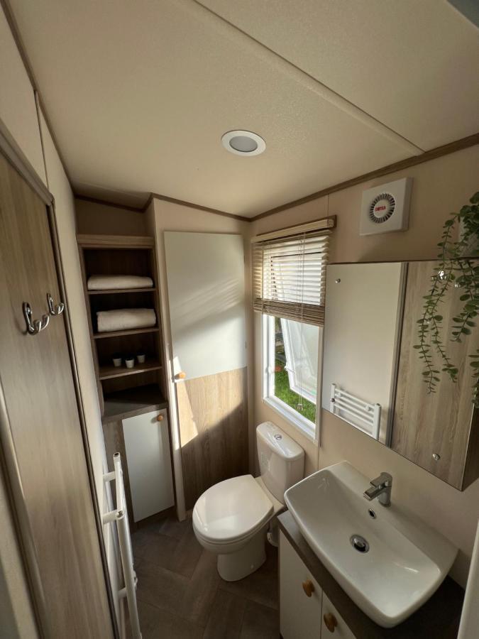 Anchors Rest - Family Caravan - Haven Lytchett Minster 외부 사진