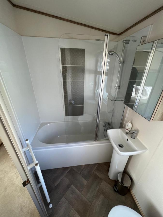 Anchors Rest - Family Caravan - Haven Lytchett Minster 외부 사진